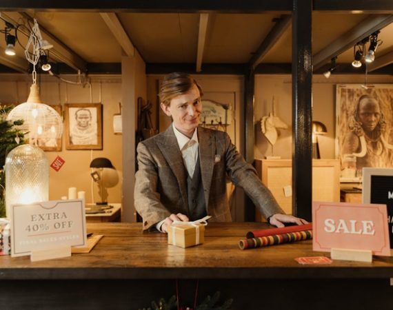 Selling More but Earning Less? Deconstructing the Profit Trap Behind "Small Profits but Quick Turnover"